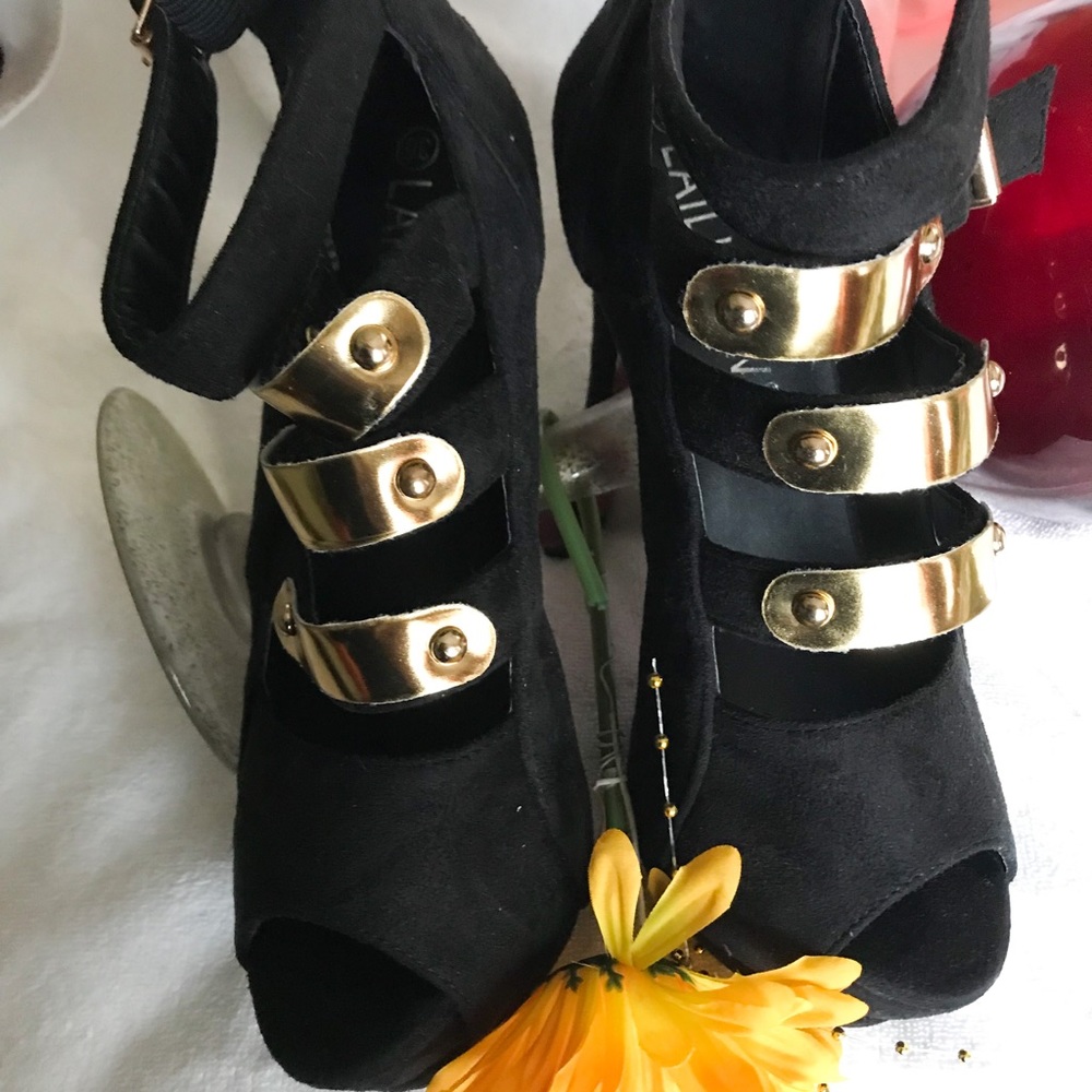 Women high heel platform peep toe shoes